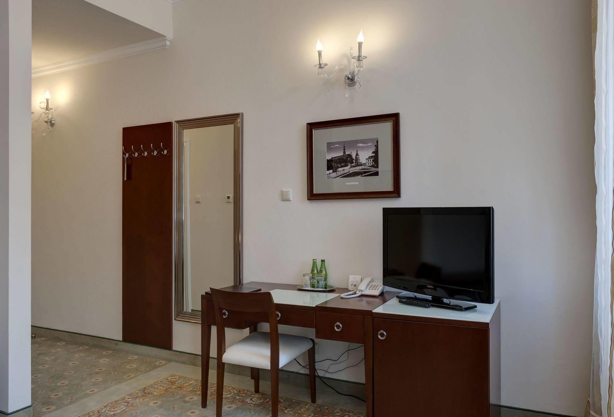 Hotel Willa Hueta كيلتشي المظهر الخارجي الصورة